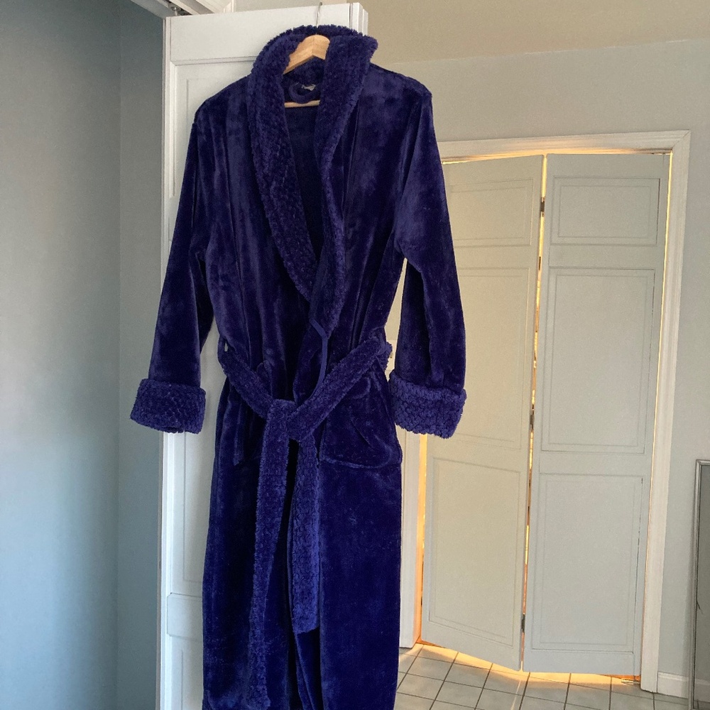 Mens Calf-length Plush Royal Blue Velveteen Robe. Medium or one size